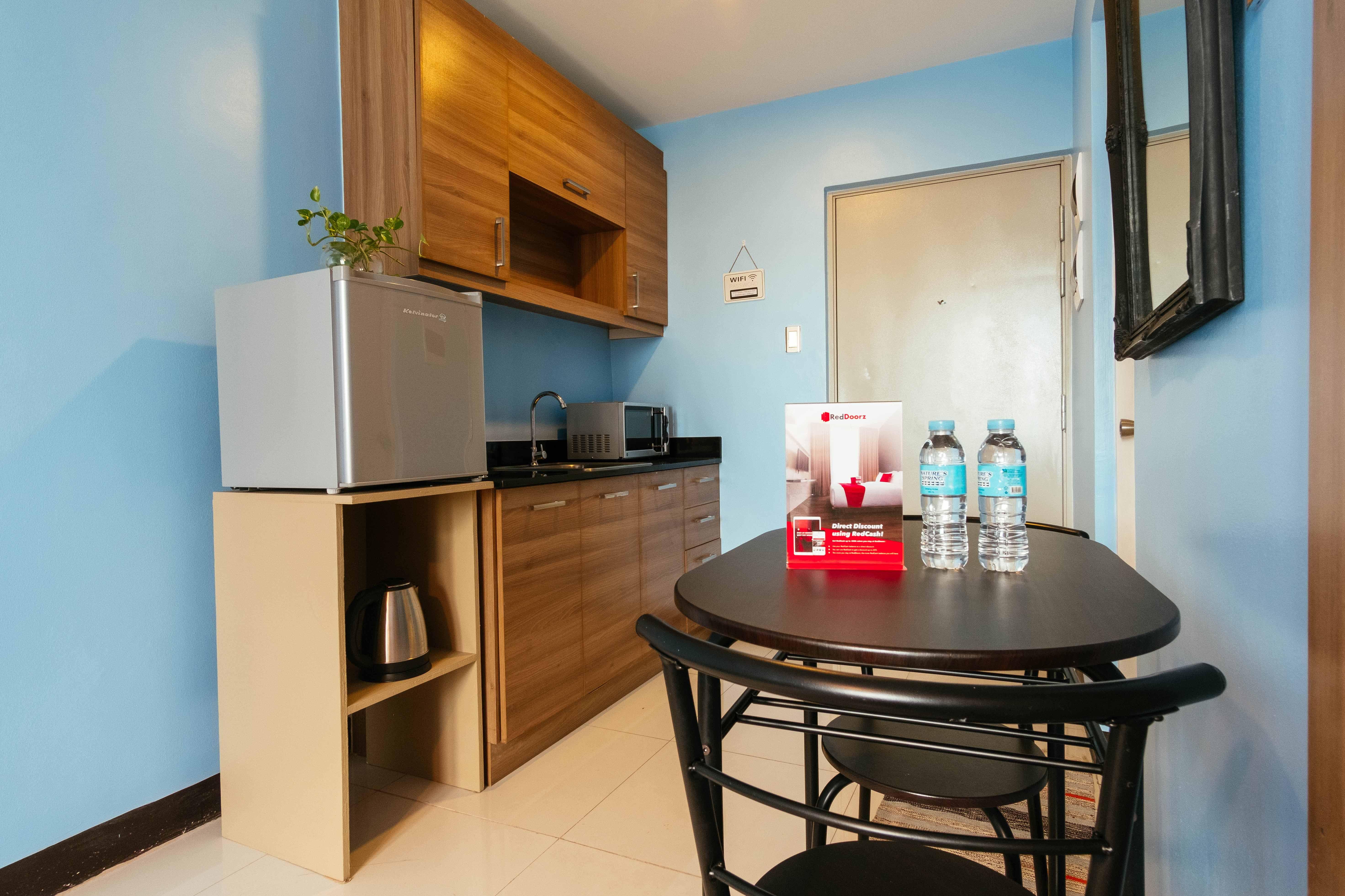 Reddoorz Plus @ Kamuning Quezon City Extérieur photo